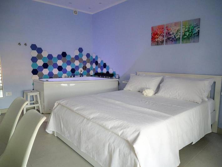 Casa vacanza per 2 persone, con idromassaggio e giardino in Torre Annunziata