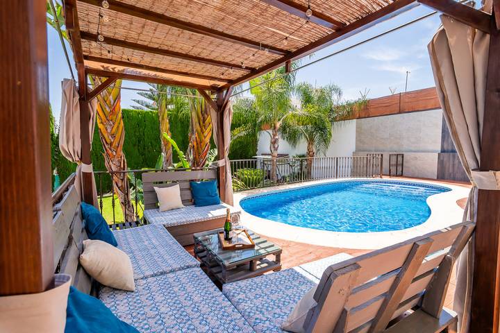 Cubo's Villa Esmeralda in Alhaurín el Grande, Provincia de Málaga