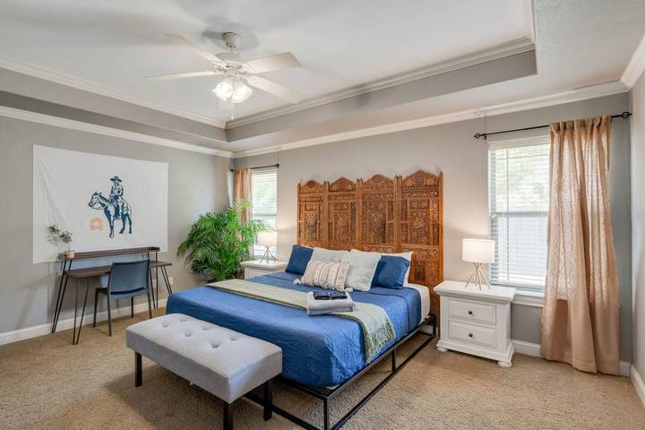 Vacation rental for 16 people, with yard and terrace as well as pool, with pets in College Station (TX)