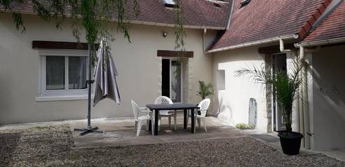 Gîte pour 4 personnes, avec terrasse ainsi que jardin et piscine à Mareuil-sur-Cher
