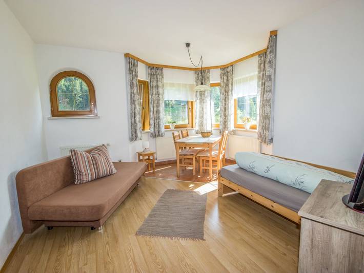 Ferienwohnung für 4 Personen, mit Balkon und Ausblick in Tiroler Oberland - 2