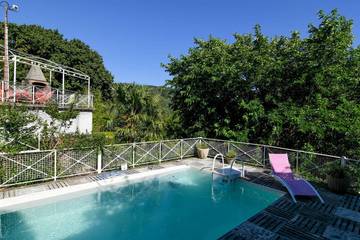 Gîte pour 4 personnes, avec piscine et terrasse, animaux acceptés dans l' Aude