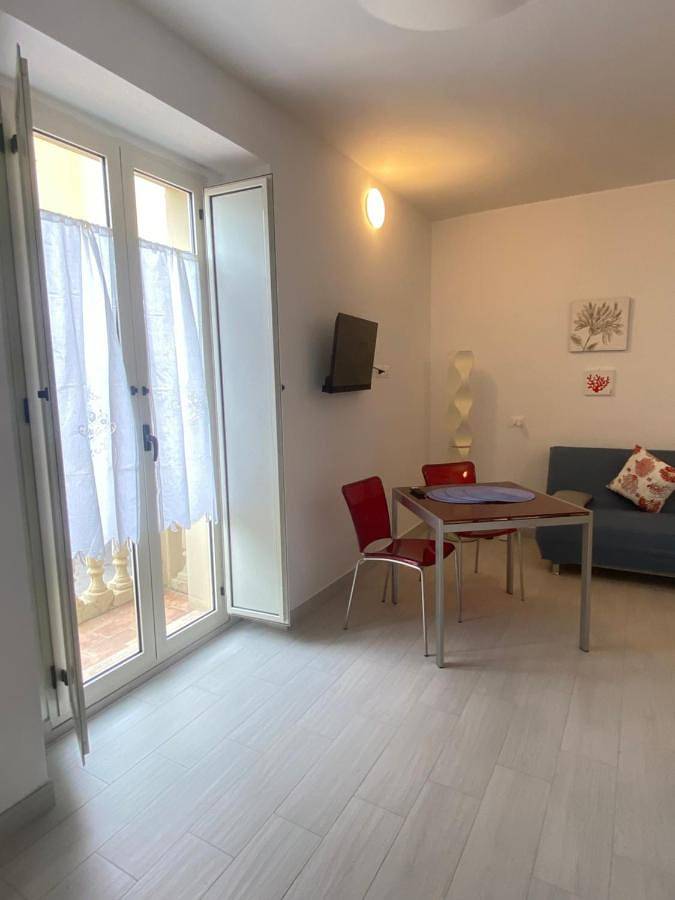 Appartamento intero, One-Bedroom Apartment in Palinuro, Centola