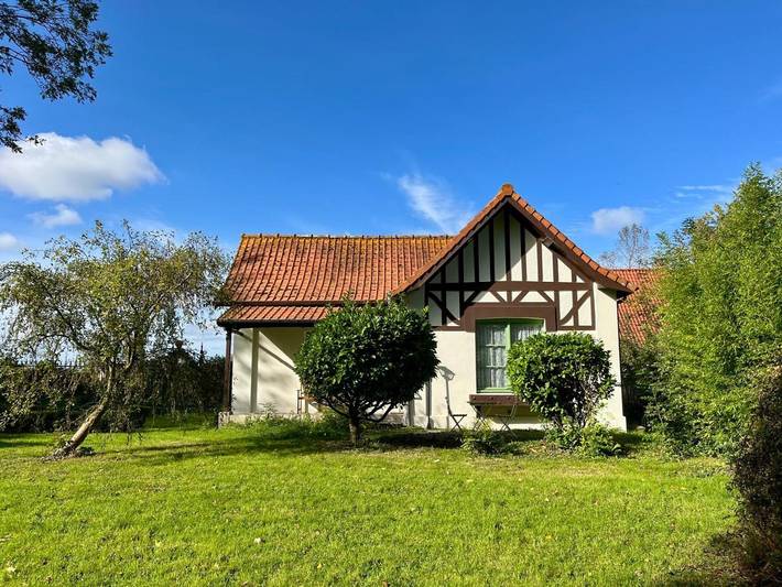 Location de vacances pour 2 personnes, avec Jacuzzi et Terrasse ainsi que Jardin et Sauna dans Lac d'Ardres