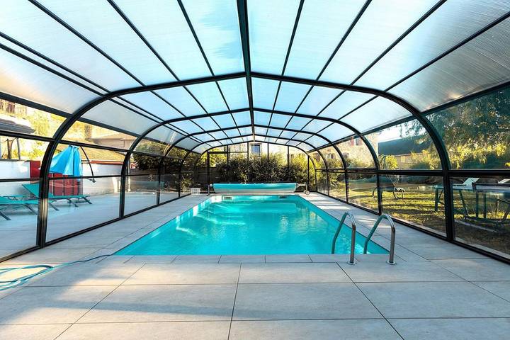 Chambre d’hôte pour 5 personnes, avec Terrasse ainsi que Jardin et Piscine dans Médière