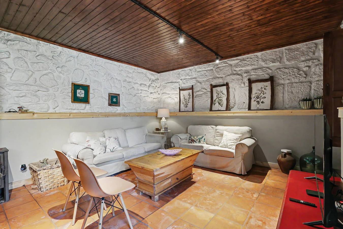Ferienhaus 'Casa Nova das Oliveiras' mit Bergblick, Wlan und Klimaanlage in Verim, Friande e Ajude, Braga Distrikt