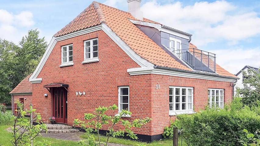 Ferienhaus für 7 Personen, mit Terrasse und Garten in Aalbæk