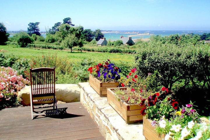 Villa pour 8 personnes, avec terrasse et jardin - 1