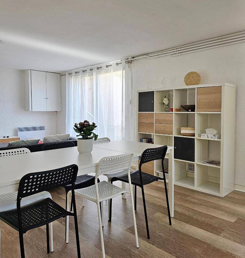 Appartement entier, Appartement lumineux et calme en rez-de-jardin in Castanet-Tolosan, Canal du Midi