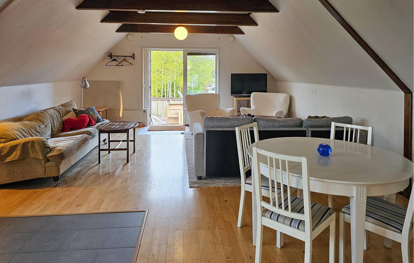 Ganze Ferienwohnung, Ferienwohnung für 6 Personen mit Terrasse in Öckerö, Västra Götalands län