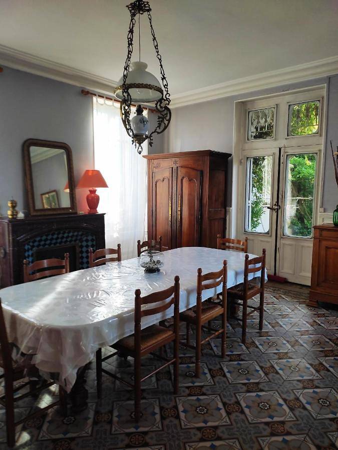 Four-Bedroom House in Condé-sur-Huisne, Parc naturel régional du Perche