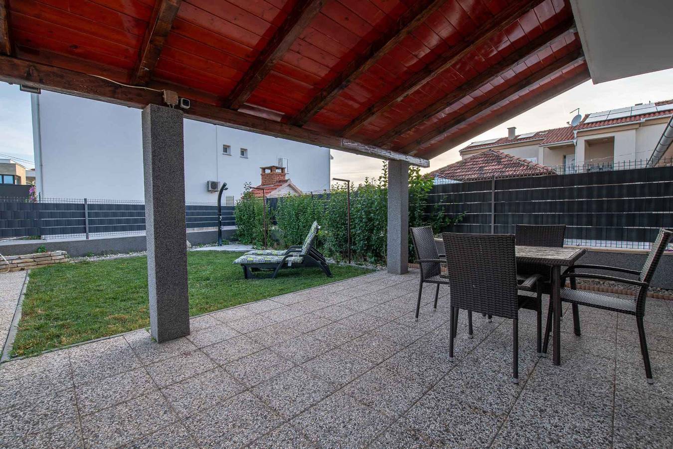 Ferienhaus in ruhiger Lage, geeignet für Familien mit Kindern in Sukosan, Zadar