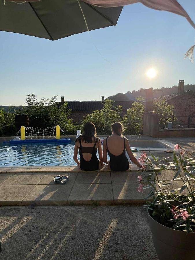 Maison de vacances pour 6 personnes, avec jacuzzi ainsi que jardin et piscine
