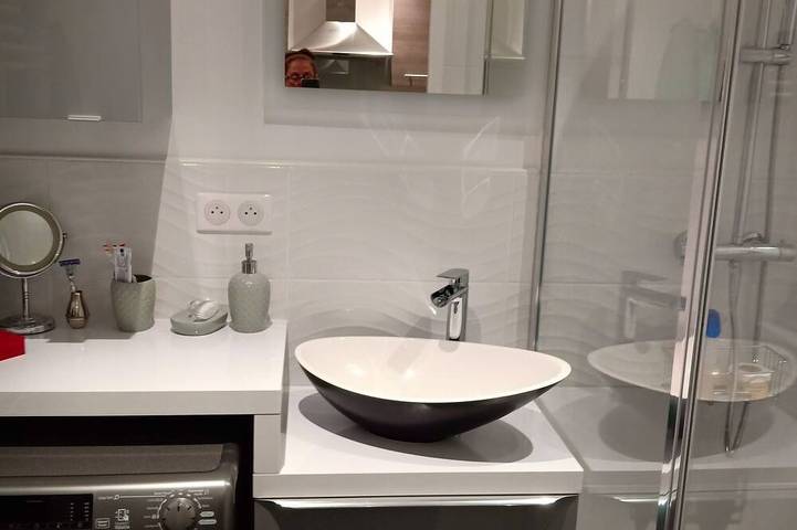 Gîte pour 2 personnes, avec terrasse et piscine dans Golf Saint-Laurent - 3