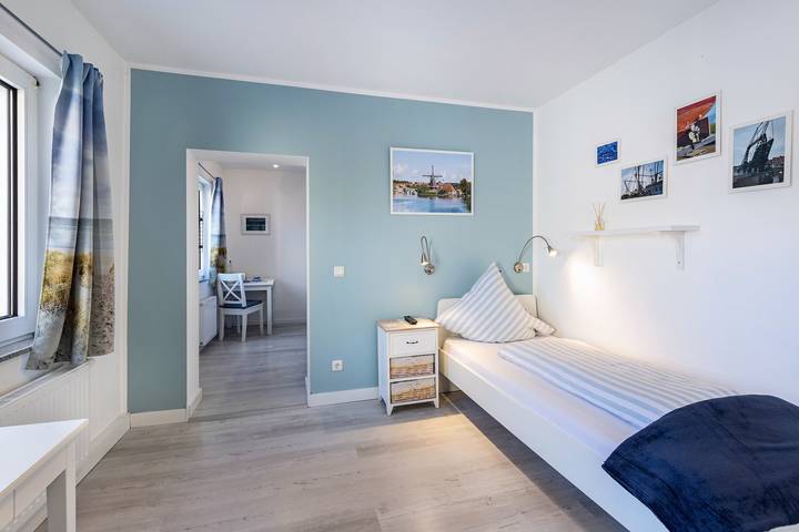 Ganzes Studio, Einzimmerapartment "Friesenstube" mit Privatterrasse, Gemeinschaftsgarten und Wlan in Kerken, Kreis Kleve