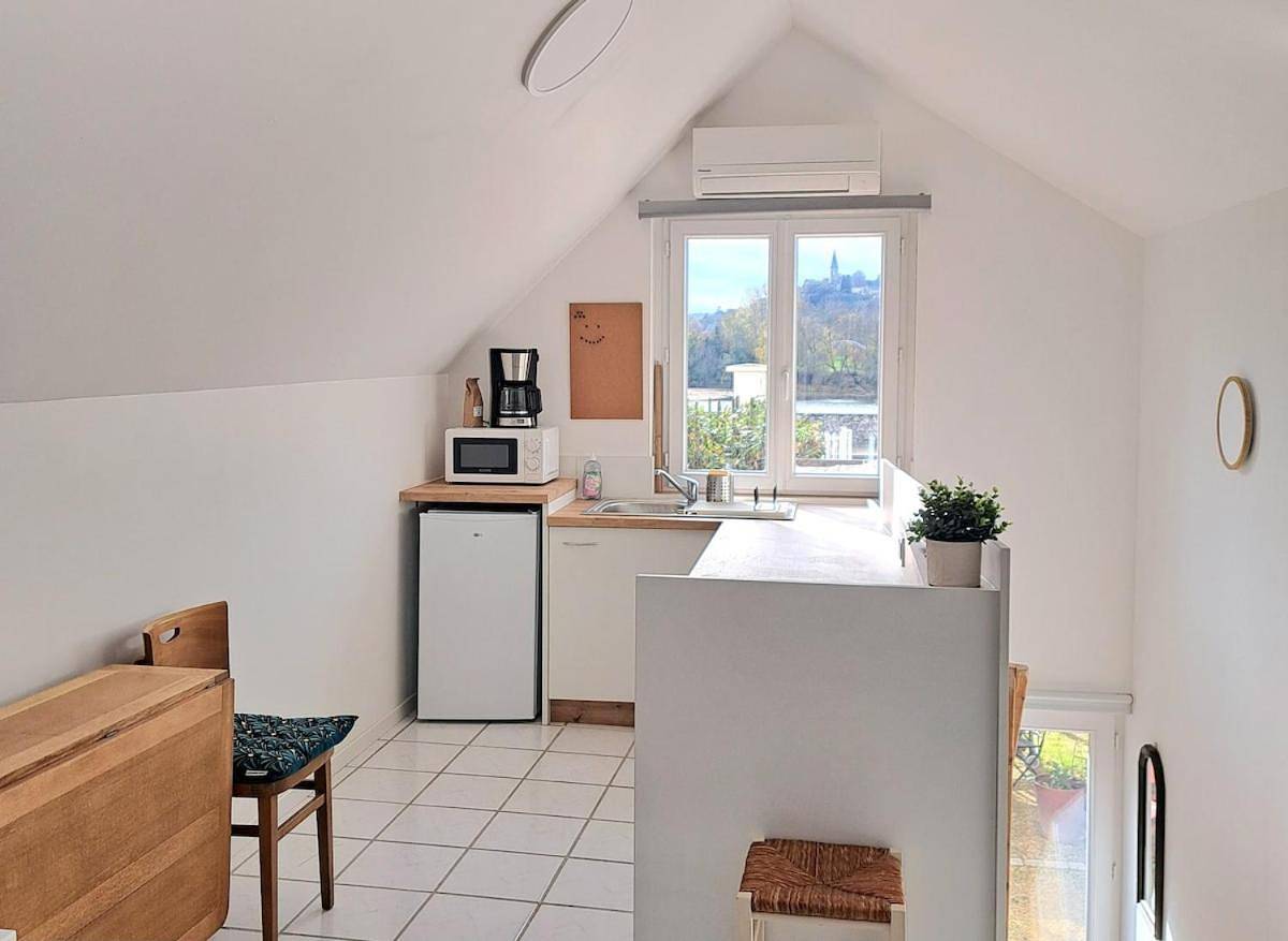 Appartement entier, Aux Rives Tranquilles, appartement bord de Loire avec vue in Les Rosiers-sur-Loire, Vallée de la Loire