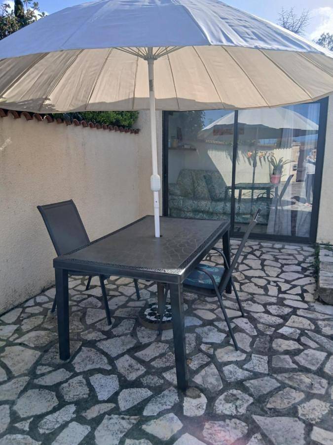 Gîte pour 2 personnes, avec piscine et jardin, animaux acceptés à Caux-et-Sauzens - 4