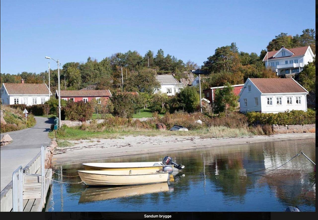Hel leilighet, Sørlandshus i skjærgården Anneks in Grimstad 