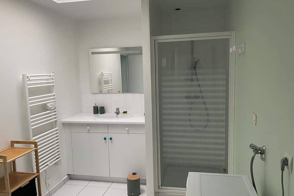 Appartement entier, Maison à Lannion : Idéal Pour Visiter la Cote de Granit Rose in Lannion, Région de Lannion