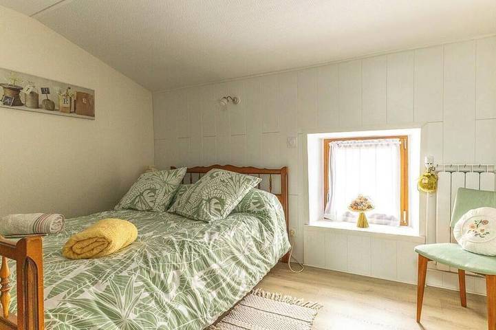 Location de vacances pour 6 personnes, avec jardin dans Apchat - 4