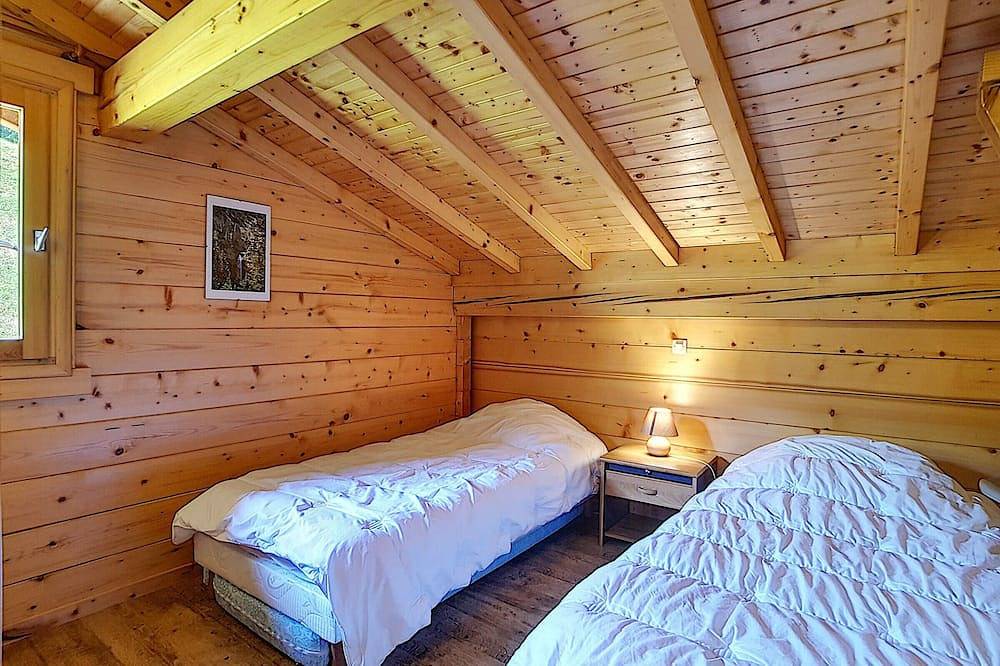 Appartement entier, Demi-chalet 6 pers à La Clusaz avec Wifi, animaux admis et parking in La Clusaz, Région d'Annecy