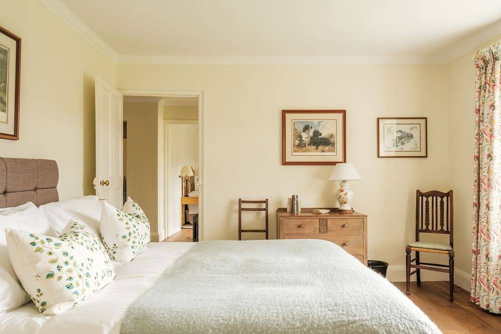 Sandridge Barton, family friendly, with pool in Stoke Gabriel in Stoke Gabriel, Devon