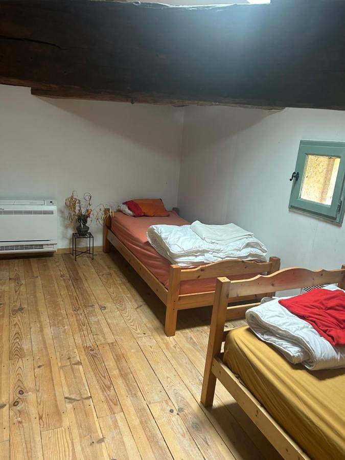Comfort Triple Room in La Romieu, Gers