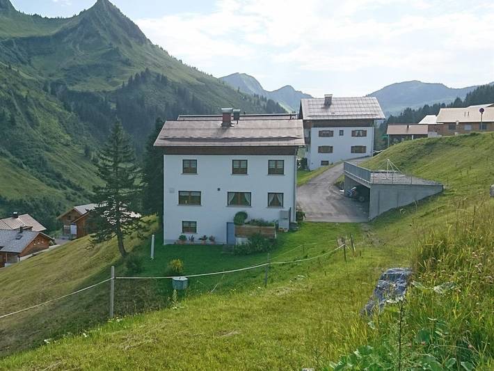 Ferienwohnung für 2 Personen, mit Balkon und Terrasse sowie Garten und Pool in Damüls - 2