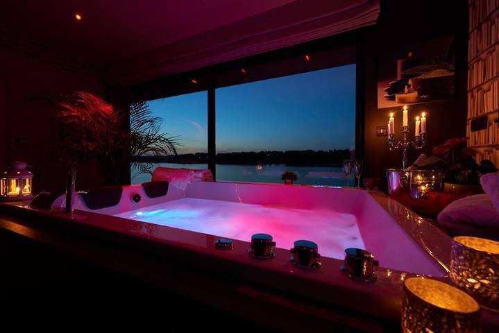 Gîte pour 10 personnes, avec jardin ainsi que sauna et terrasse à Butgenbach - 3