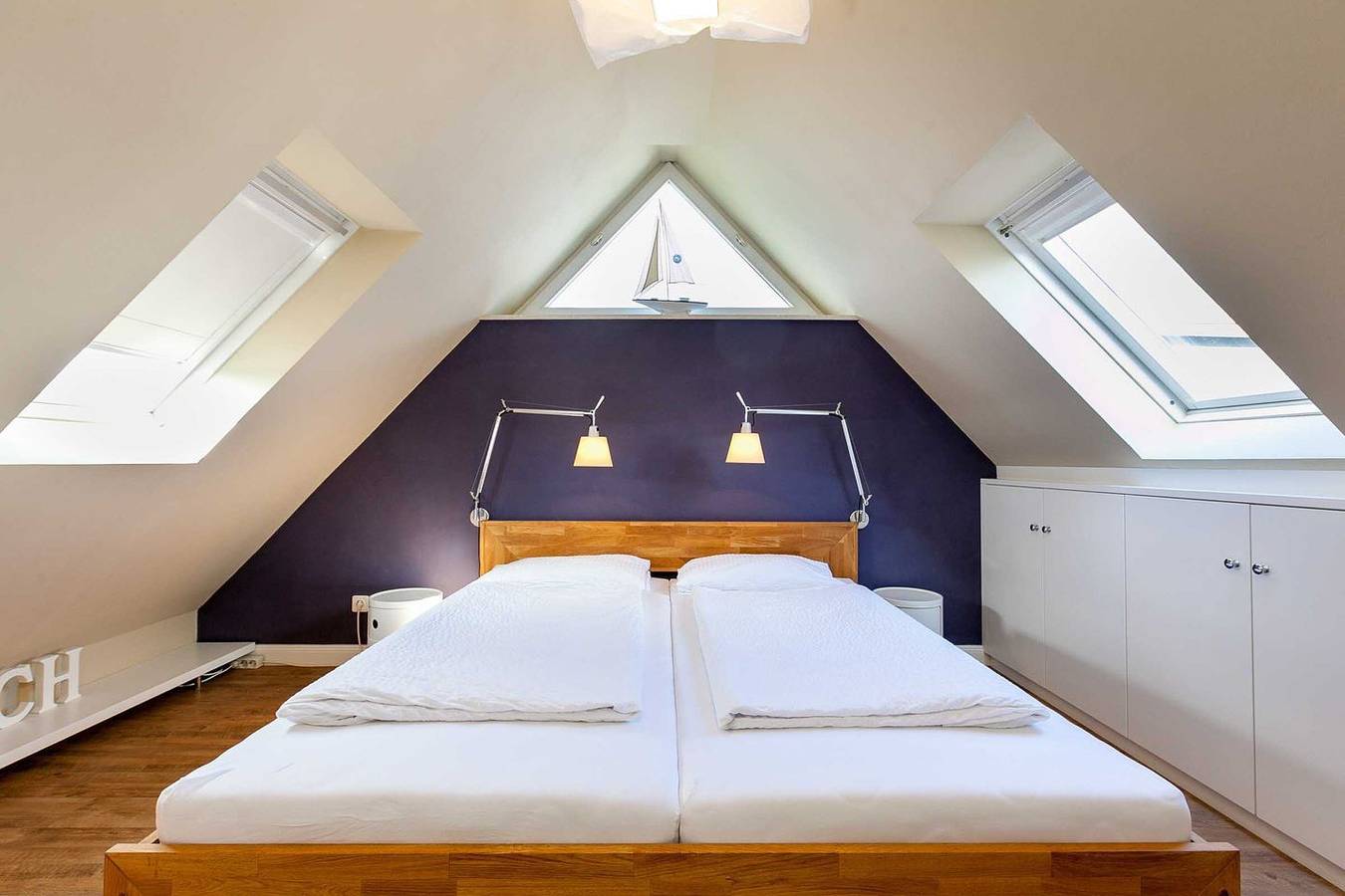 Ganze Wohnung, Gemütliche 2-Zimmer Dg-Ferienwohnung auf ca. 40 m² Wohnfläche, für 2 Personen in Wenningstedt, Sylt