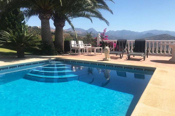 Chalet para 8 personas, con sauna además de terraza y jardín, Se admiten mascotas en Provincia de Málaga - 2