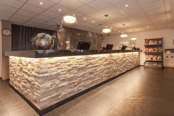 Hôtel pour 2 personnes, avec Terrasse et Jardin ainsi que Piscine et Sauna à Assen - 4