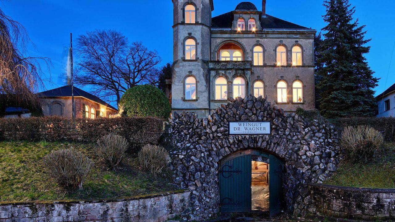 Geheel vakantieappartement, Vakantieappartement voor 4 personen met terras in Saarburg, Mosel-Saar