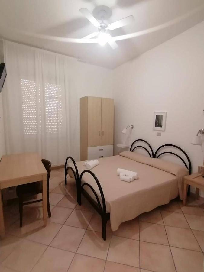 Hôtel pour 2 personnes, avec terrasse à Rimini - 4