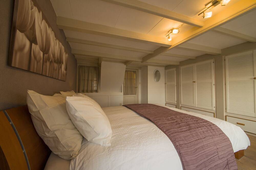 Tulpenhuis Enkhuizen, Monumentales Haus in der Altstadt und in der Nähe des Hafens in Enkhuizen, Markermeer