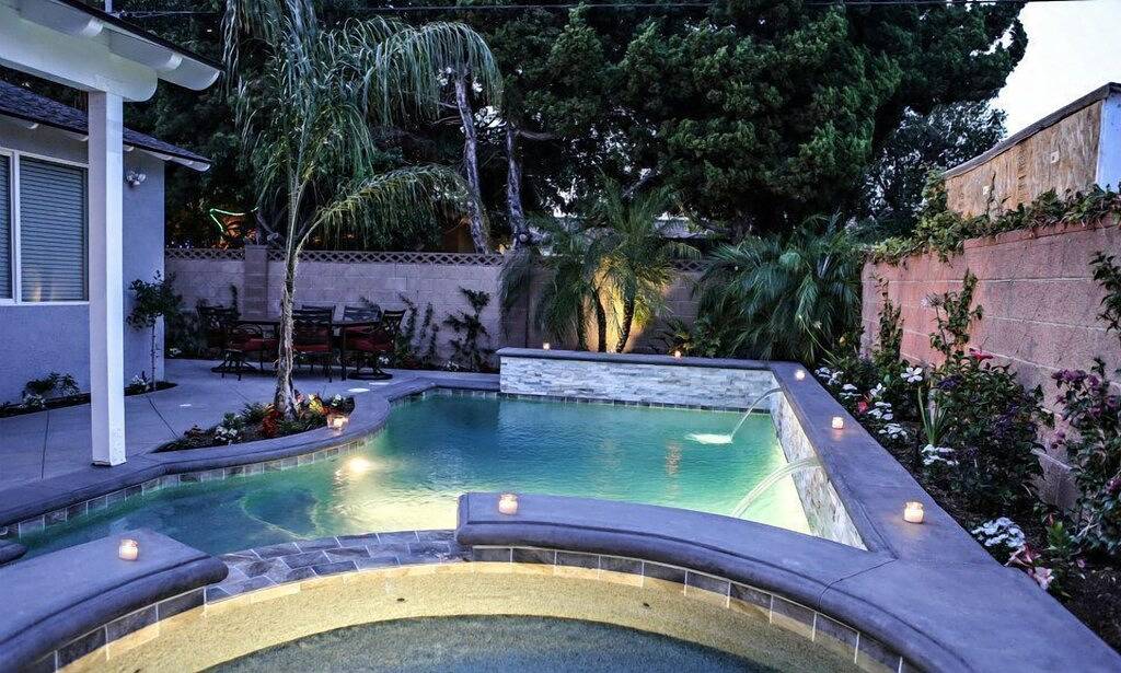 Fantastische 6 Schlafzimmer, 4 Bäder Pool Home in Anaheim, Orange County