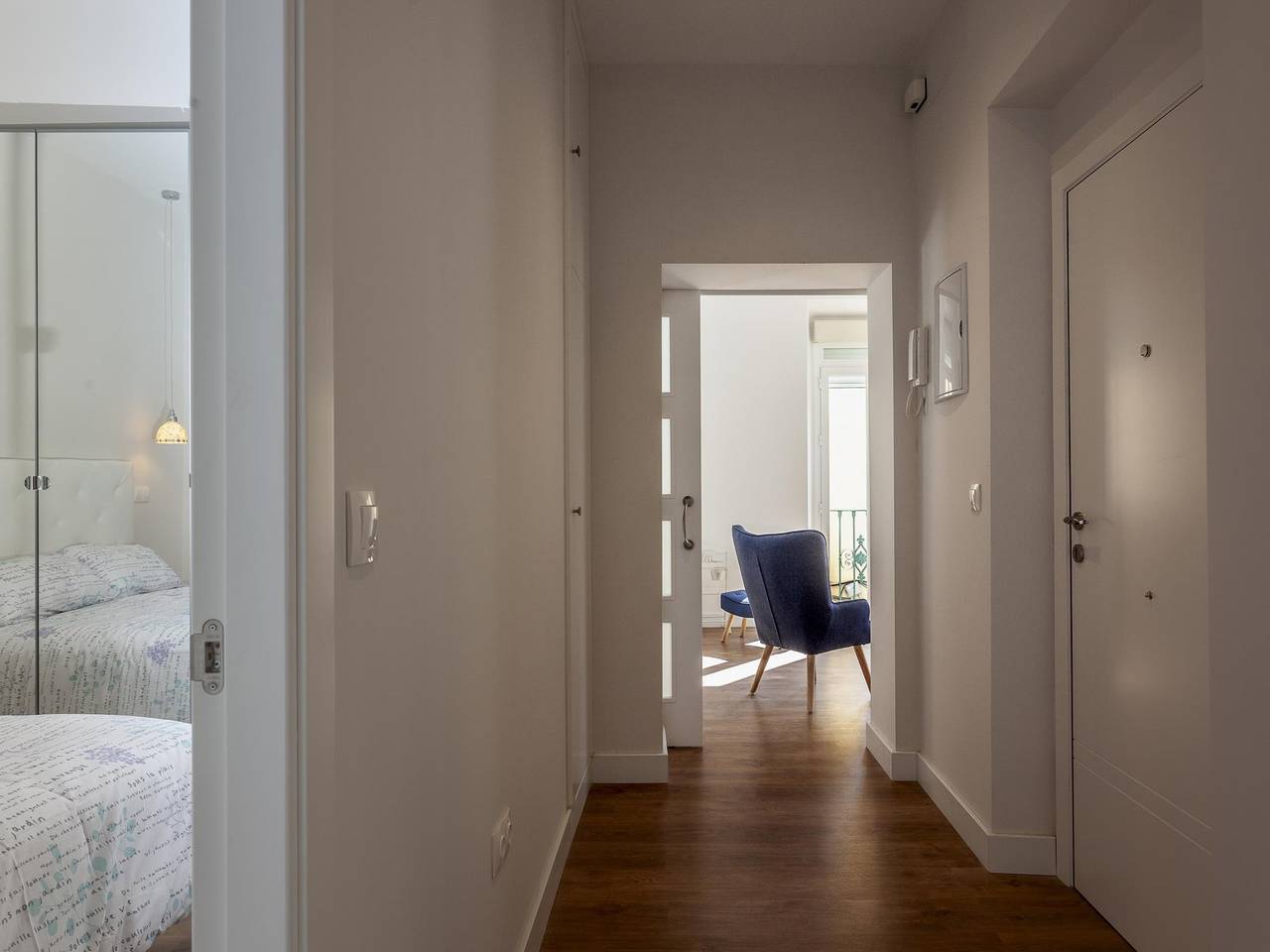 Apartamento vacacional entero, Rd Aparcamiento Incluido Triana. Luminoso & Cómodo apartamento 2D + 2B in Central Seville, Sevilla