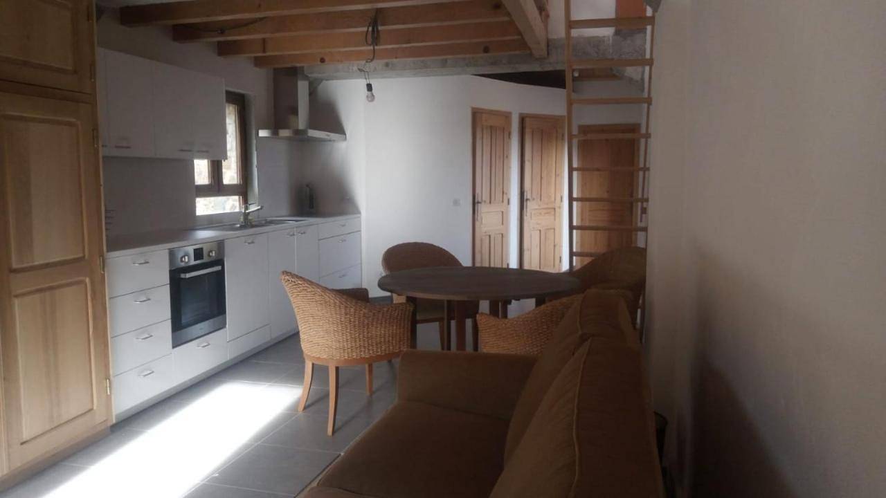 La vie en Rosans - The upperhouse in Saint-André-de-Rosans, Région de Gap