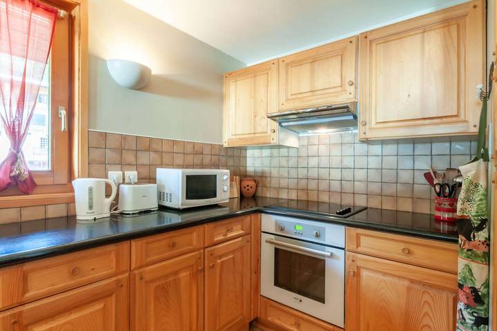 Ganze Ferienwohnung, Ploche 6 Beautiful duplex sleeps 10 in the centre of Morzine in Morzine, Les Portes du Soleil
