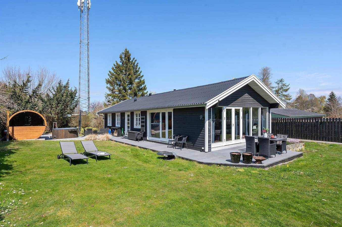 Home in Dronningmølle with sauna in Dronningmølle, Kattegat Küste