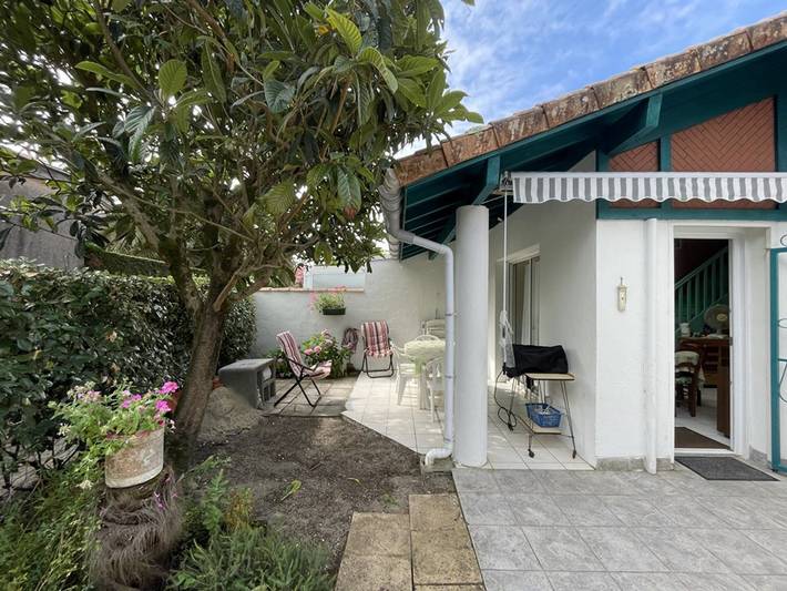 Ferienhaus für 4 Personen, mit Terrasse und Garten