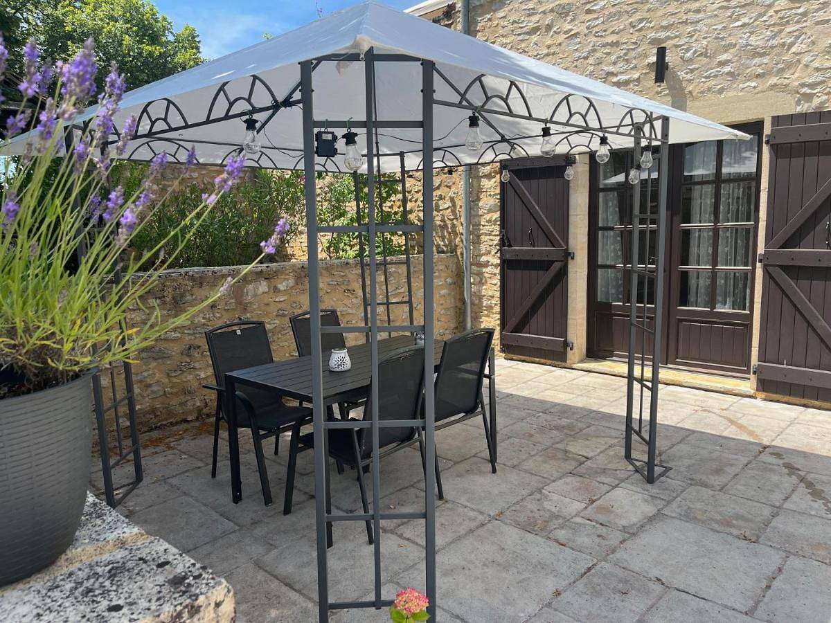 Double Room with Private Bathroom in Gourdon, Quercy