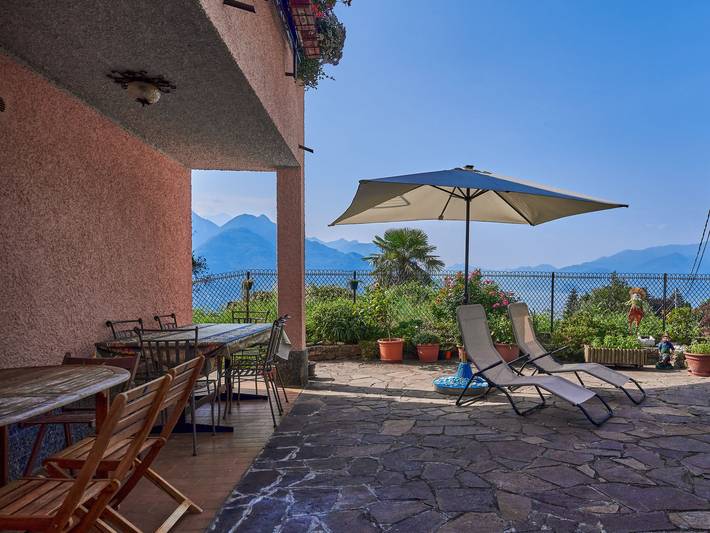Ferienwohnung für 4 Personen, mit Balkon und Terrasse sowie Garten und Seeblick in Comune di San Siro - 2