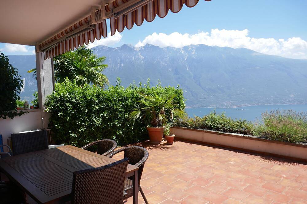 Ferienhaus in Tremosine mit wunderbarem Panoramablick & Pool in Pregasio, Tremosine