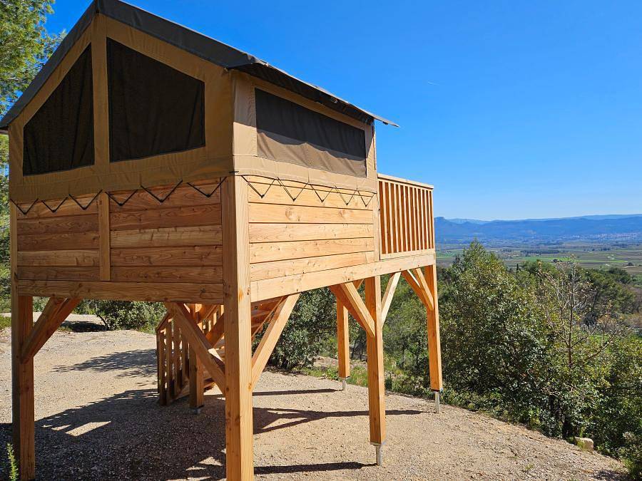 Camping Le Cézanne - Unique 2 personnes - Cabane "Sainte-Victoire" vue panoramique in Puyloubier, Région d'Aix-en-Provence