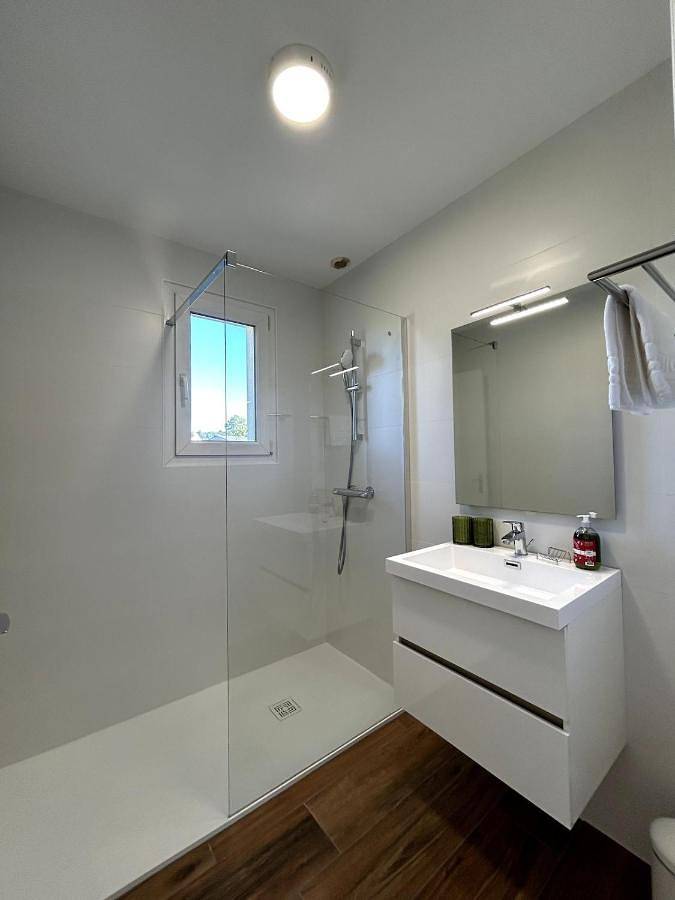 Location de vacances pour 4 personnes, avec vue et terrasse, animaux acceptés dans Raulhac - 4