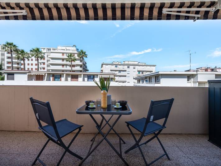 Gîte pour 2 personnes, avec terrasse dans Jardins des Hespérides