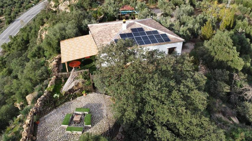 Casa rural para 18 personas, con vistas y balcón además de piscina y jardín en Pruna - 3