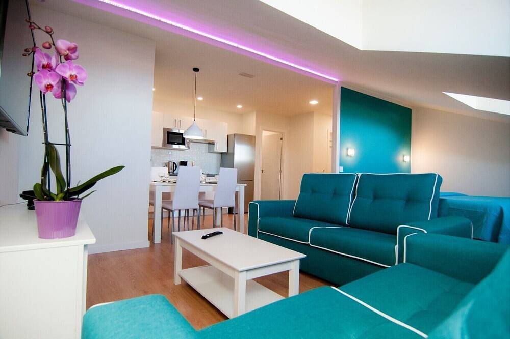 Beautiful apartments with sea and mountain views in San Cristóbal de La Laguna, Tenerife Norte