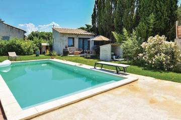 Gîte pour 2 personnes, avec jardin et piscine, animaux acceptés à Sainte-Cécile-les-Vignes